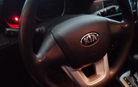 KIA Rio III рестайлинг, 2013 год, 1 250 000 рублей, 20 фотография