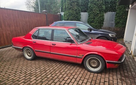 BMW 5 серия, 1986 год, 600 000 рублей, 4 фотография