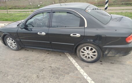 Hyundai Sonata IV рестайлинг, 2005 год, 550 000 рублей, 2 фотография