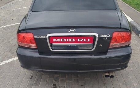 Hyundai Sonata IV рестайлинг, 2005 год, 550 000 рублей, 4 фотография