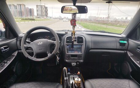 Hyundai Sonata IV рестайлинг, 2005 год, 550 000 рублей, 13 фотография