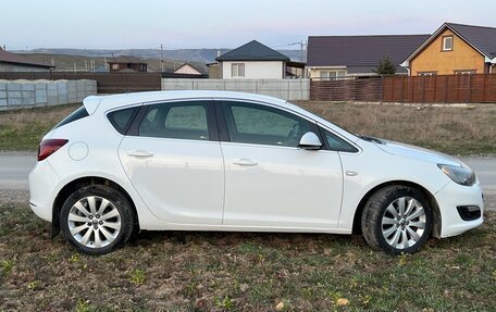 Opel Astra J, 2014 год, 1 100 000 рублей, 2 фотография