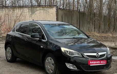Opel Astra J, 2011 год, 450 000 рублей, 3 фотография