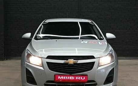Chevrolet Cruze II, 2013 год, 800 000 рублей, 2 фотография