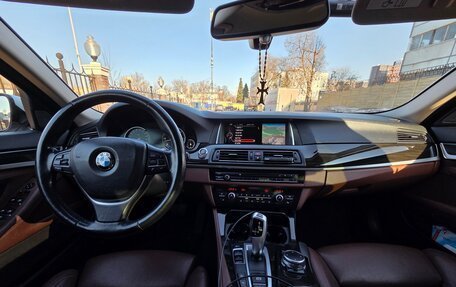 BMW 5 серия, 2016 год, 2 999 999 рублей, 13 фотография