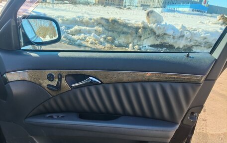 Mercedes-Benz E-Класс, 2006 год, 950 000 рублей, 10 фотография