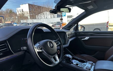 Volkswagen Touareg III, 2018 год, 5 500 000 рублей, 9 фотография