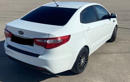 KIA Rio III рестайлинг, 2012 год, 750 000 рублей, 3 фотография