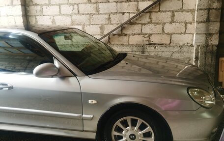 Hyundai Sonata IV рестайлинг, 2005 год, 550 000 рублей, 3 фотография