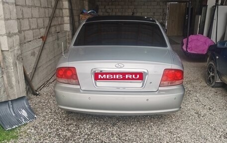 Hyundai Sonata IV рестайлинг, 2005 год, 550 000 рублей, 14 фотография