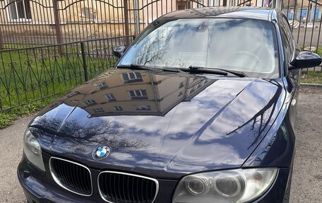 BMW 1 серия, 2008 год, 650 000 рублей, 2 фотография