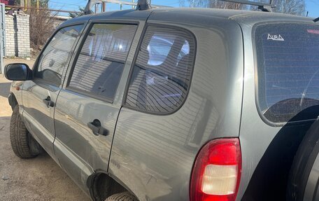 Chevrolet Niva I рестайлинг, 2005 год, 300 000 рублей, 4 фотография