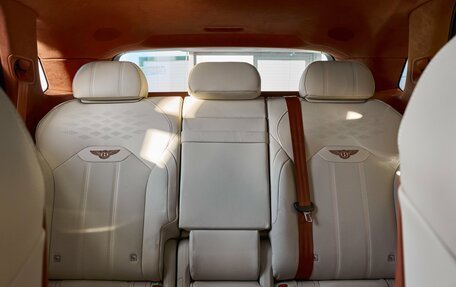 Bentley Bentayga I, 2026 год, 43 500 000 рублей, 15 фотография