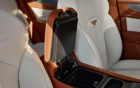 Bentley Bentayga I, 2026 год, 43 500 000 рублей, 18 фотография
