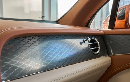 Bentley Bentayga I, 2026 год, 43 500 000 рублей, 28 фотография