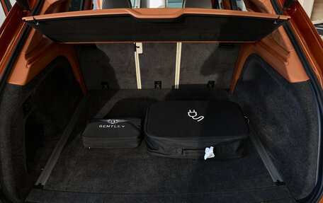 Bentley Bentayga I, 2026 год, 43 500 000 рублей, 38 фотография