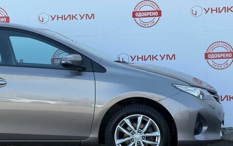 Toyota Auris II, 2013 год, 1 249 000 рублей, 18 фотография