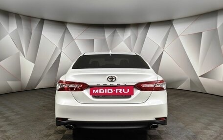 Toyota Camry, 2018 год, 2 399 000 рублей, 8 фотография