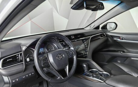 Toyota Camry, 2018 год, 2 399 000 рублей, 19 фотография