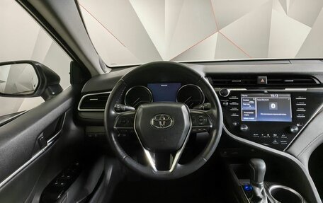 Toyota Camry, 2018 год, 2 399 000 рублей, 20 фотография