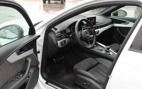 Audi A4, 2018 год, 2 879 000 рублей, 11 фотография