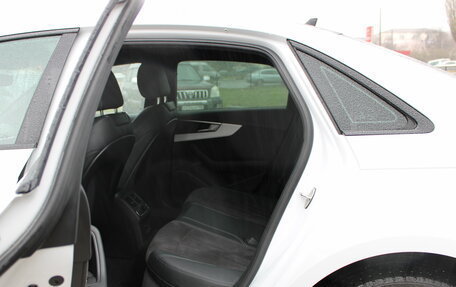 Audi A4, 2018 год, 2 879 000 рублей, 15 фотография