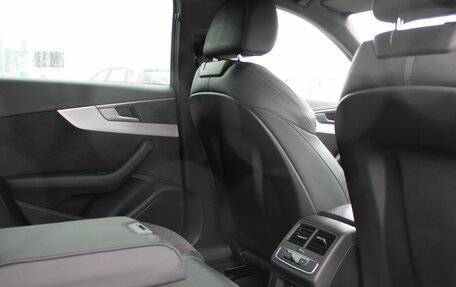 Audi A4, 2018 год, 2 879 000 рублей, 17 фотография