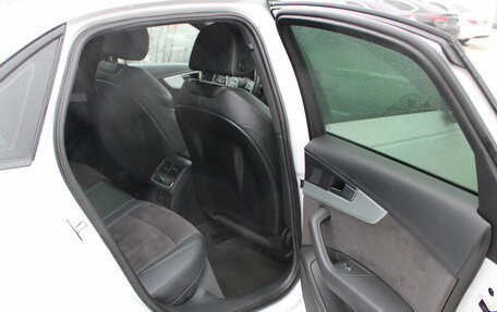 Audi A4, 2018 год, 2 879 000 рублей, 16 фотография