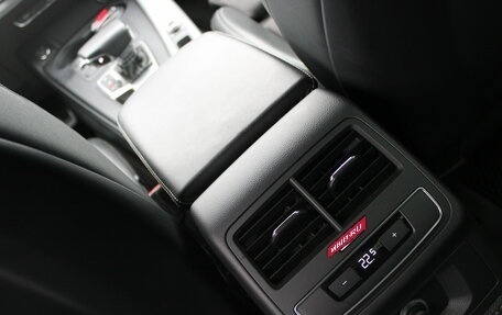 Audi A4, 2018 год, 2 879 000 рублей, 25 фотография