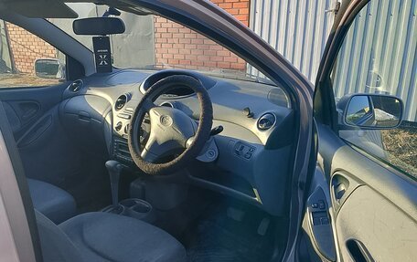 Toyota Vitz, 1999 год, 299 000 рублей, 4 фотография