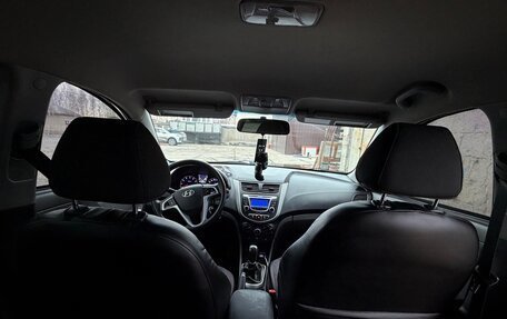 Hyundai Solaris II рестайлинг, 2013 год, 654 000 рублей, 9 фотография