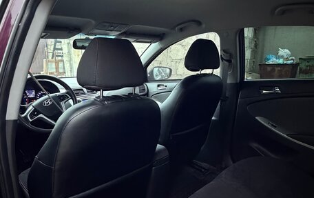 Hyundai Solaris II рестайлинг, 2013 год, 654 000 рублей, 13 фотография