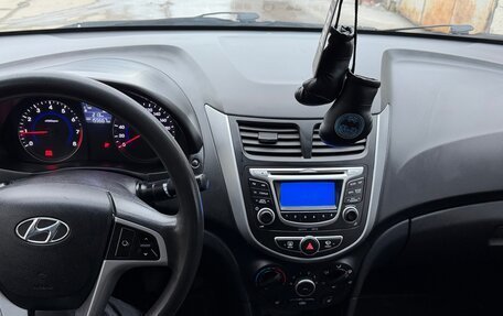 Hyundai Solaris II рестайлинг, 2013 год, 654 000 рублей, 16 фотография