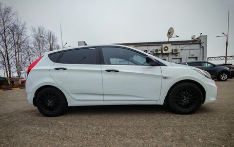 Hyundai Solaris II рестайлинг, 2013 год, 640 000 рублей, 5 фотография