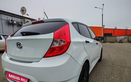 Hyundai Solaris II рестайлинг, 2013 год, 640 000 рублей, 6 фотография