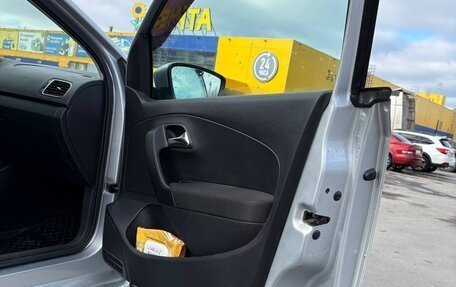 Volkswagen Polo VI (EU Market), 2011 год, 595 000 рублей, 14 фотография