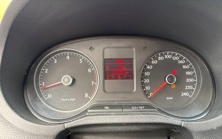 Volkswagen Polo VI (EU Market), 2011 год, 595 000 рублей, 20 фотография