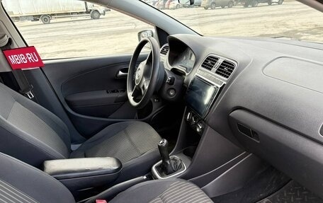 Volkswagen Polo VI (EU Market), 2011 год, 595 000 рублей, 17 фотография