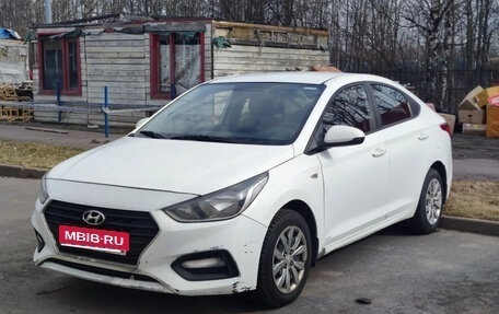 Hyundai Solaris II рестайлинг, 2018 год, 630 000 рублей, 1 фотография