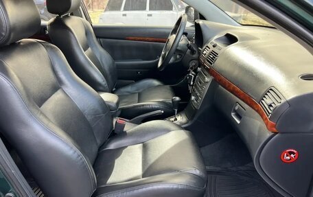 Toyota Avensis III рестайлинг, 2005 год, 1 085 000 рублей, 15 фотография