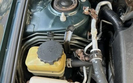 Toyota Avensis III рестайлинг, 2005 год, 1 085 000 рублей, 18 фотография