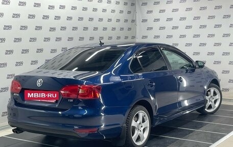 Volkswagen Jetta VI, 2011 год, 1 040 000 рублей, 2 фотография