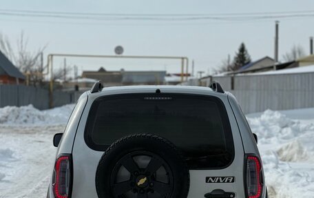 Chevrolet Niva I рестайлинг, 2015 год, 650 000 рублей, 5 фотография