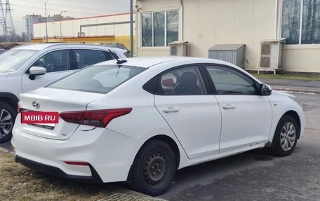 Hyundai Solaris II рестайлинг, 2018 год, 630 000 рублей, 4 фотография