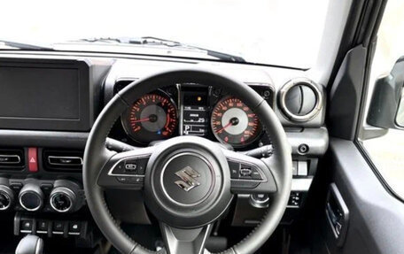 Suzuki Jimny, 2023 год, 1 300 000 рублей, 13 фотография