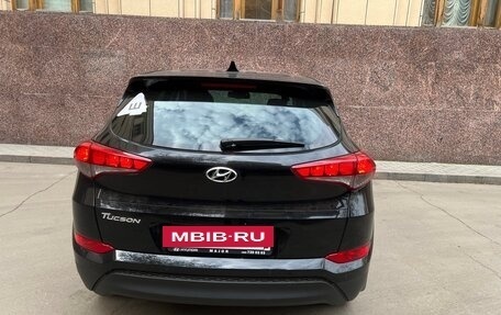 Hyundai Tucson III, 2017 год, 1 900 000 рублей, 3 фотография