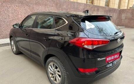 Hyundai Tucson III, 2017 год, 1 900 000 рублей, 2 фотография