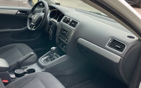 Volkswagen Jetta VI, 2018 год, 1 370 000 рублей, 5 фотография