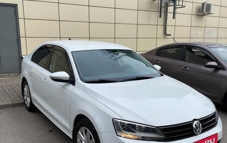 Volkswagen Jetta VI, 2018 год, 1 370 000 рублей, 3 фотография