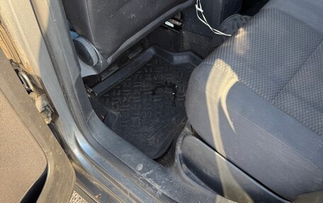 Volkswagen Golf Plus II, 2011 год, 700 000 рублей, 19 фотография